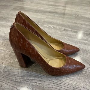 Brown Pumps